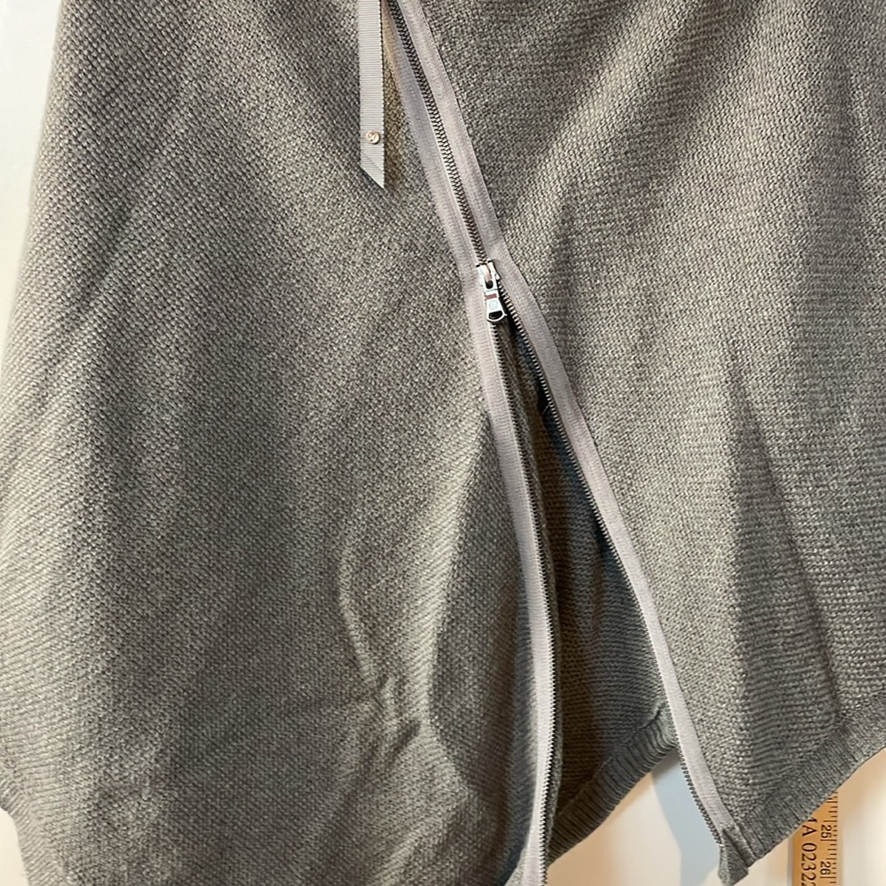Lululemon - Picture 8 of 8